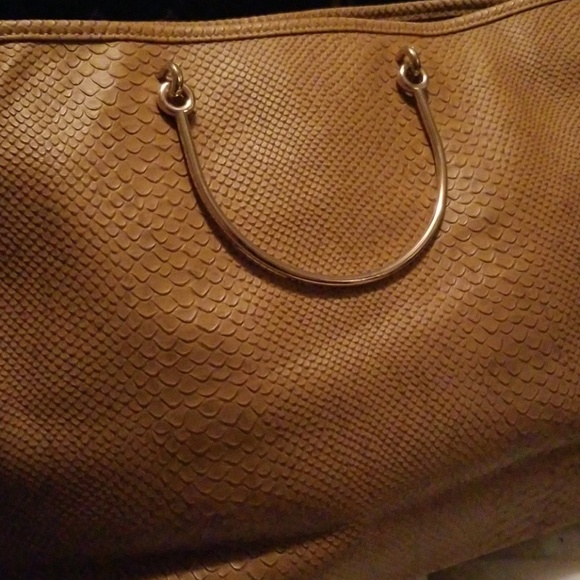 Handbag - Picture 3 of 4